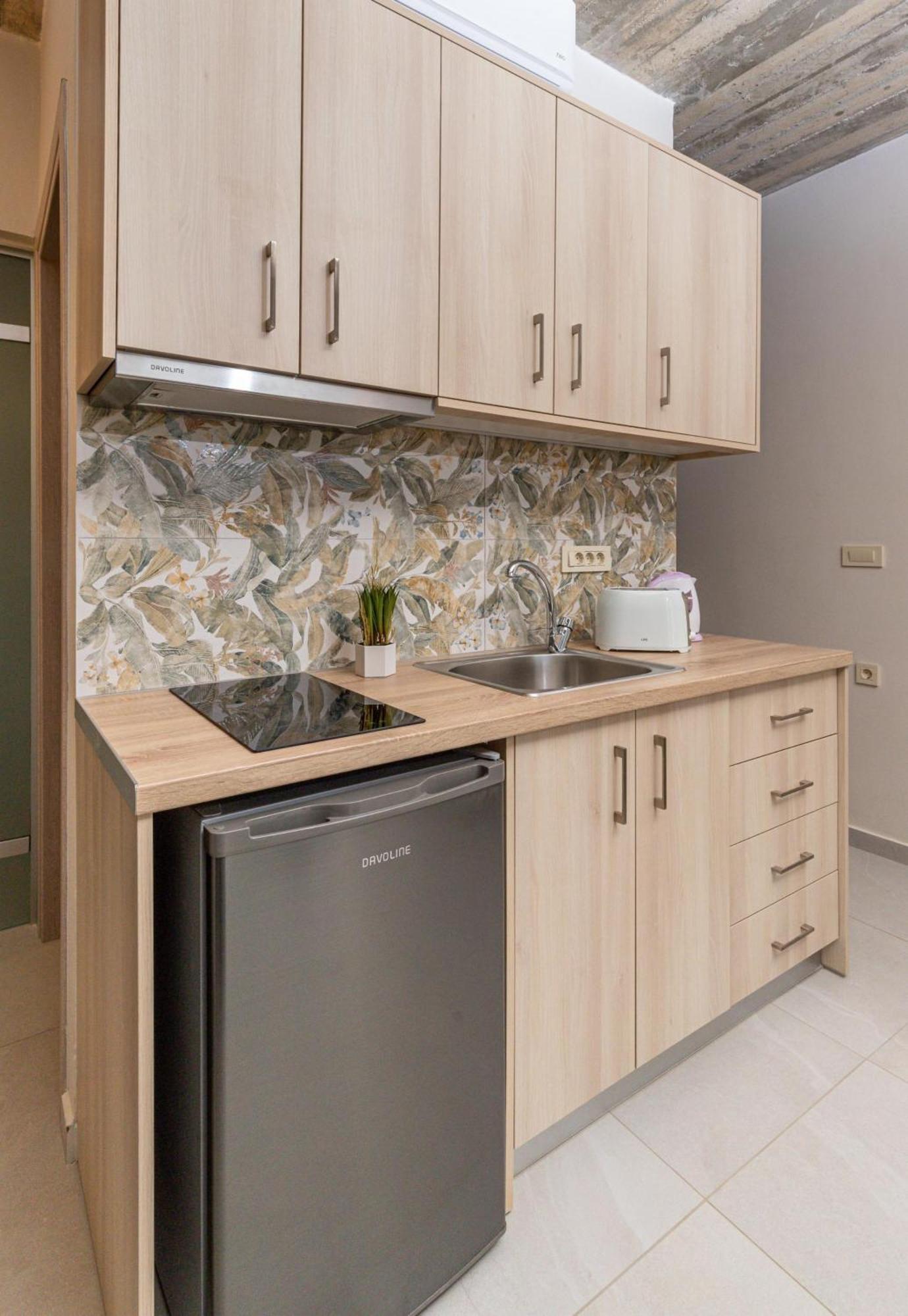 Achatis Apartments With Sea View Колимварион Экстерьер фото