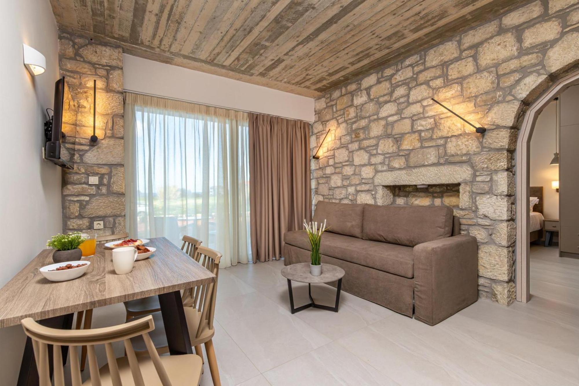 Achatis Apartments With Sea View Колимварион Экстерьер фото