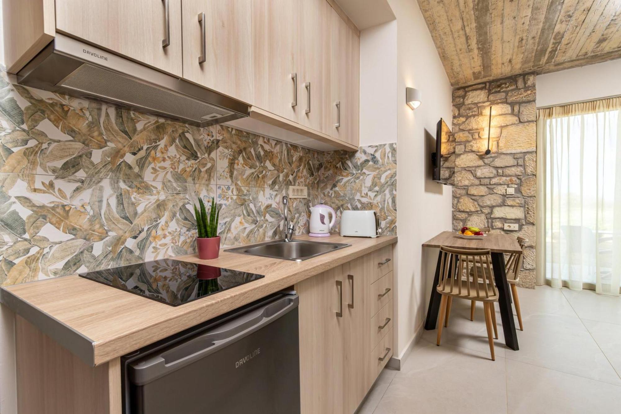 Achatis Apartments With Sea View Колимварион Экстерьер фото