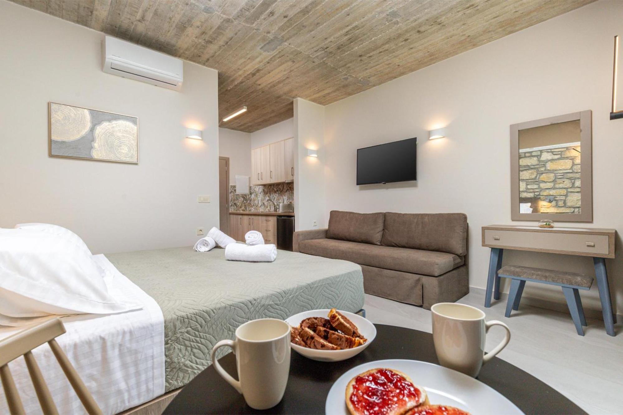Achatis Apartments With Sea View Колимварион Экстерьер фото