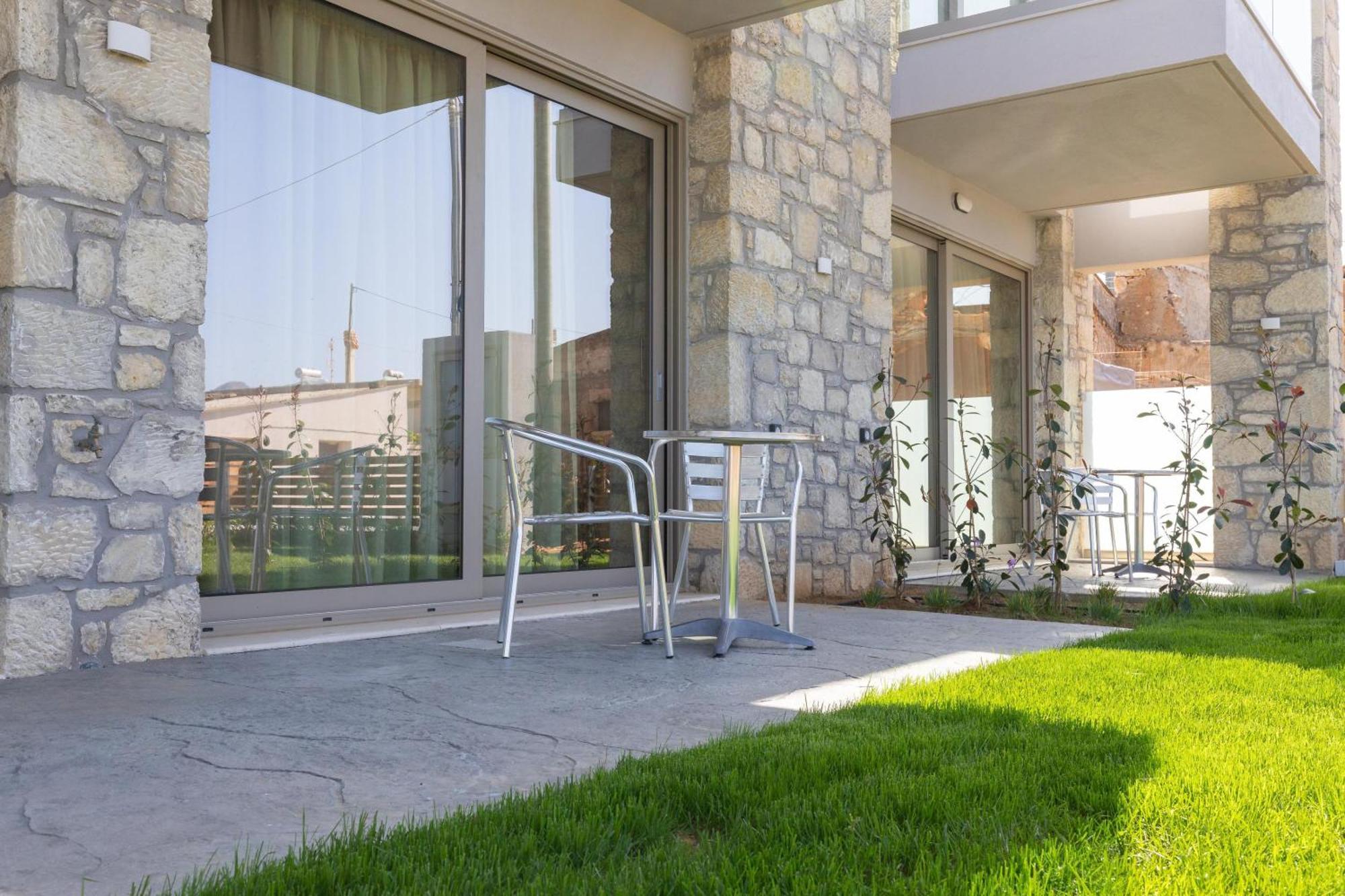 Achatis Apartments With Sea View Колимварион Экстерьер фото