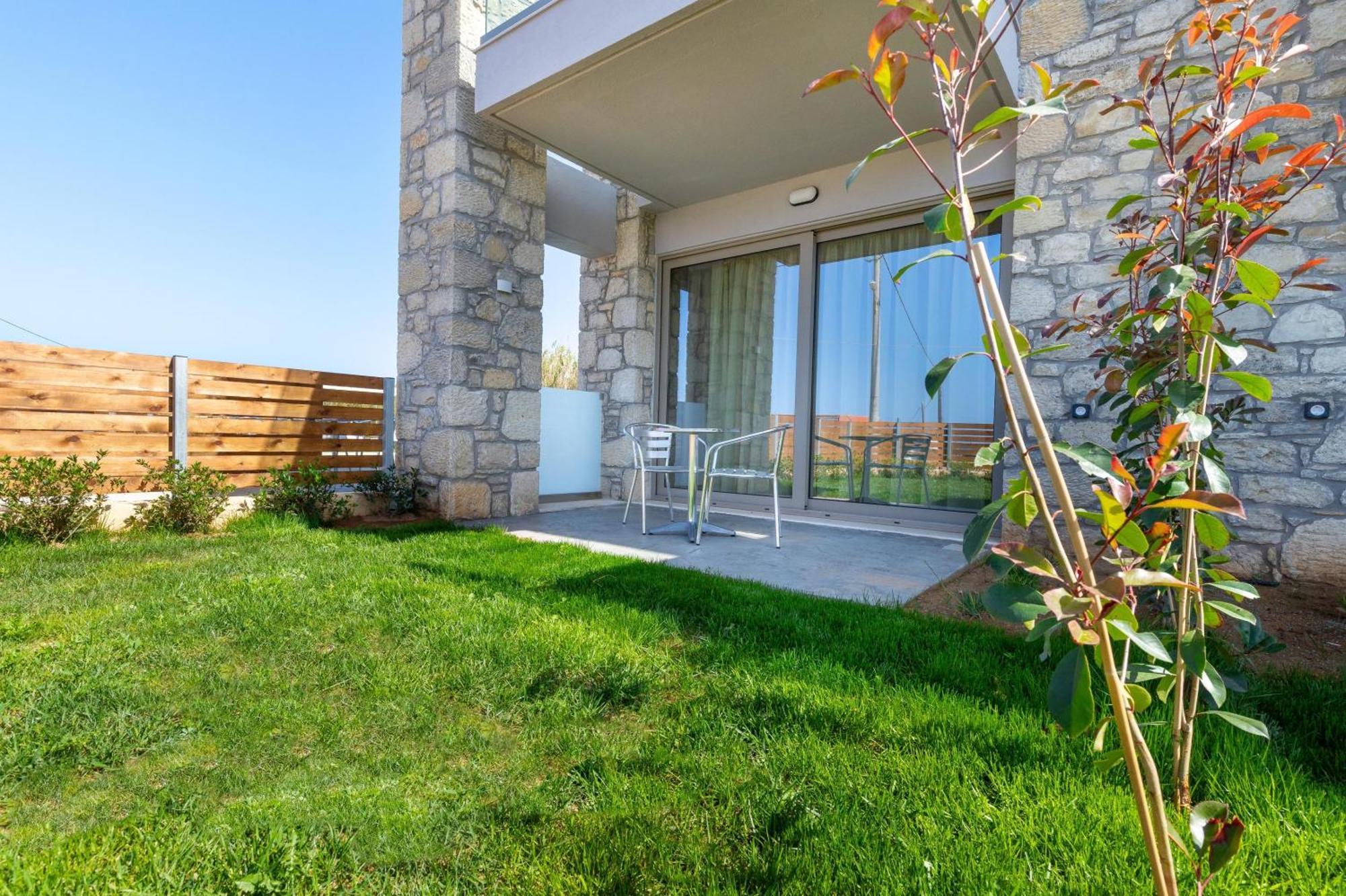 Achatis Apartments With Sea View Колимварион Экстерьер фото